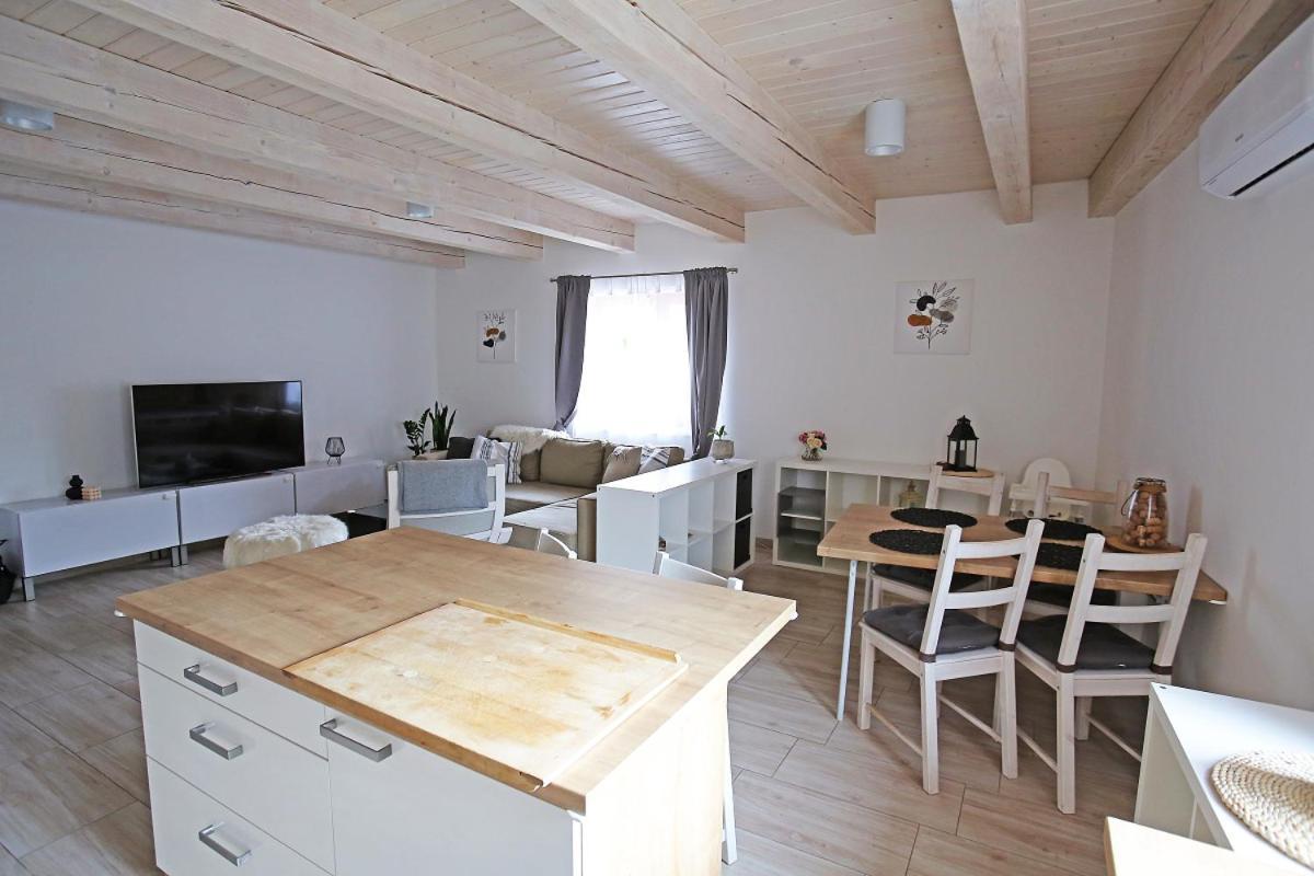 Husovka No135 Villa Libice nad Cidlinou Exteriör bild