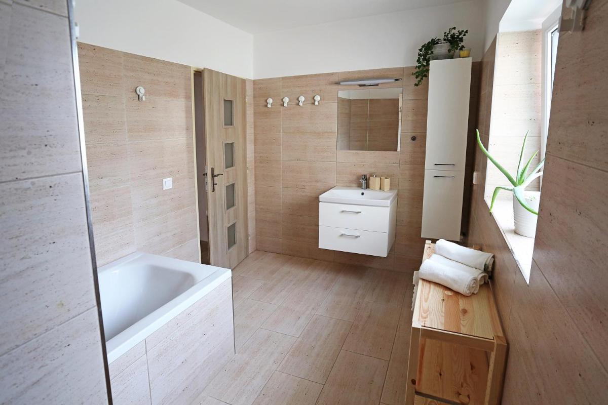 Husovka No135 Villa Libice nad Cidlinou Exteriör bild